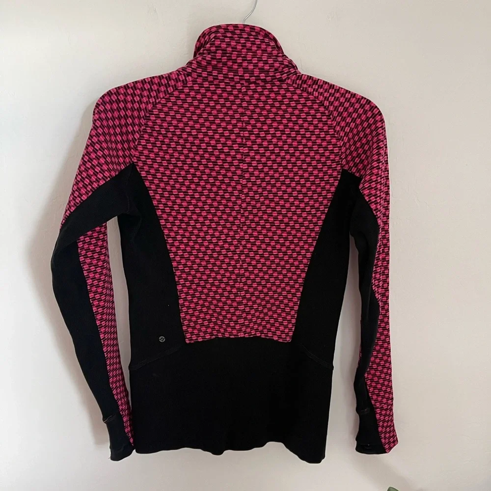LULULEMON ATHLETICA 